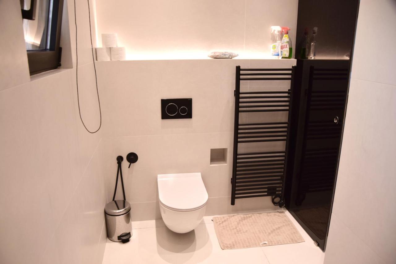 White And Black Holiday home